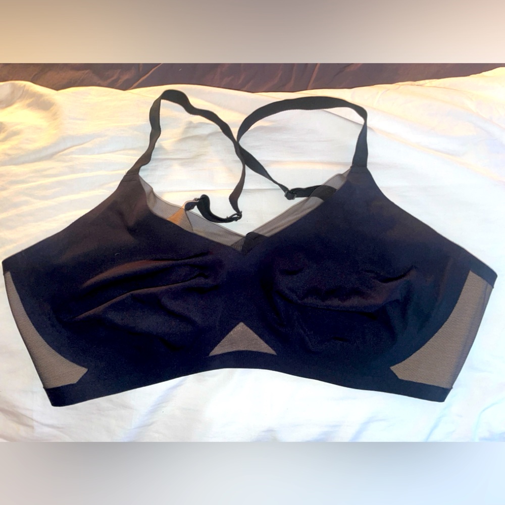 Honeylove crossover bra in XL, runway, no pads